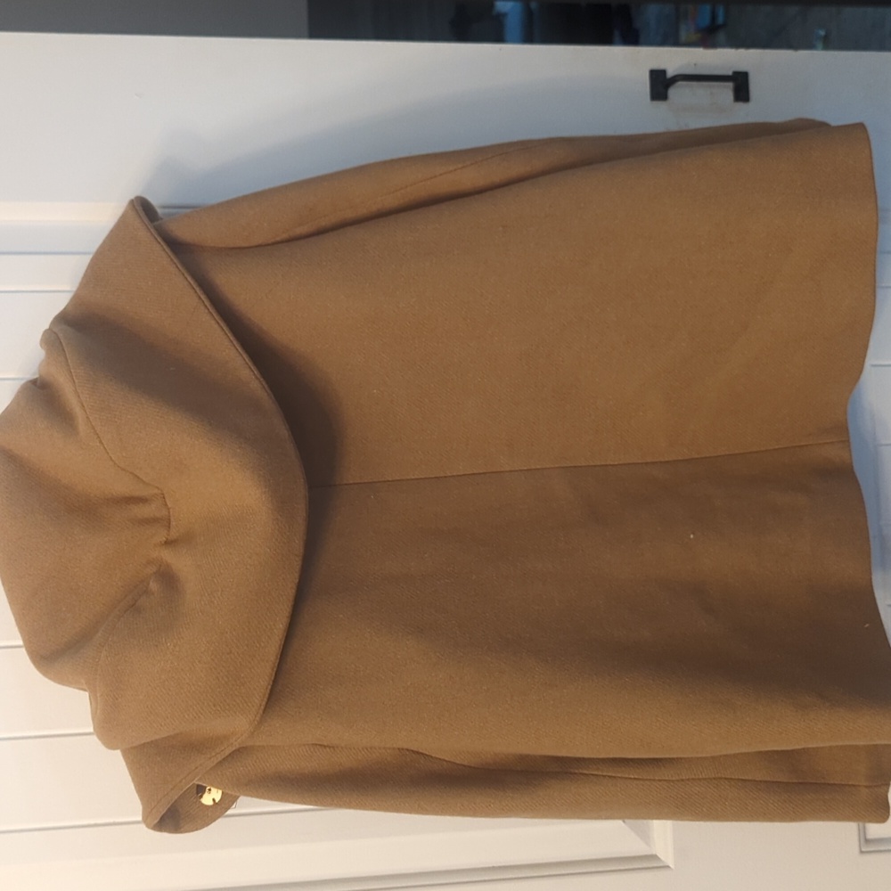 Zara Jacket - Picture 3 of 4